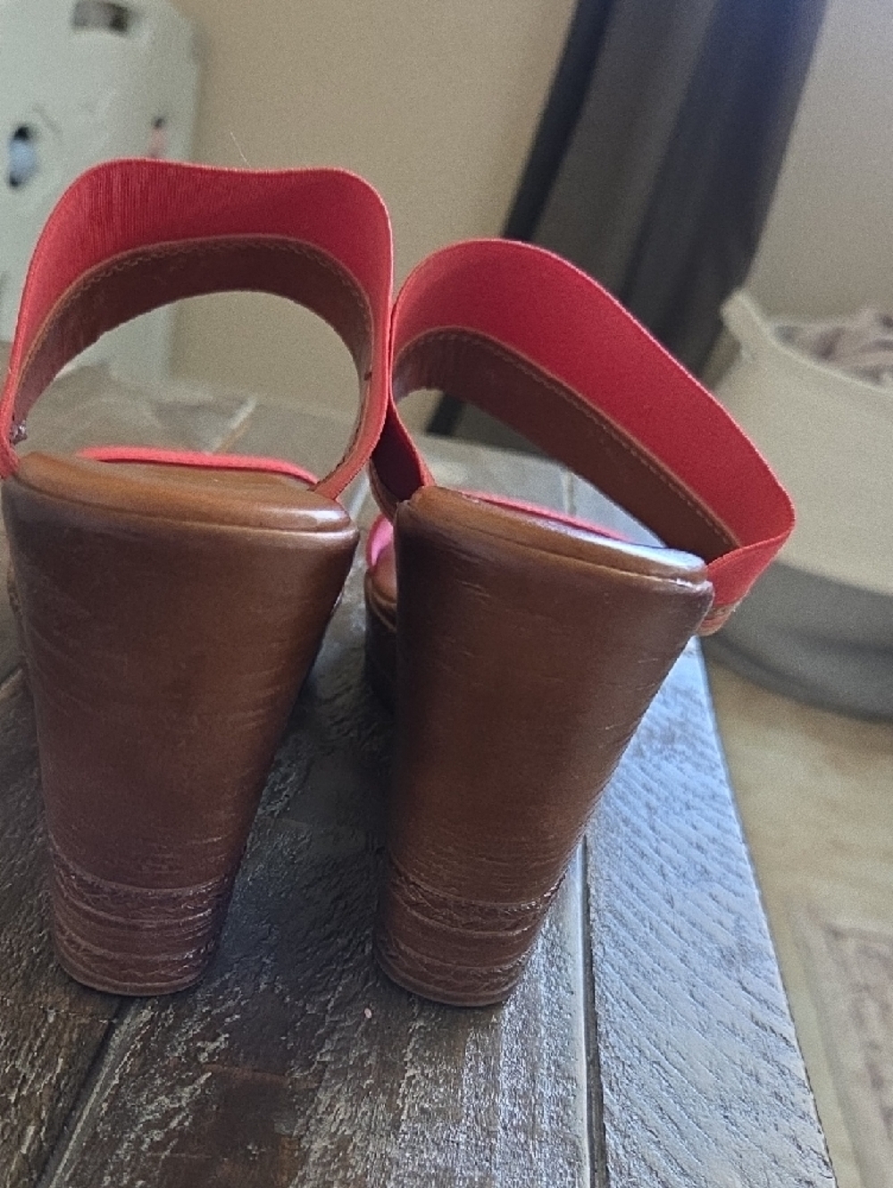 Italian Shoemakers Coral Pink Slide Sandals with Braided Trim - Picture 4 of 5